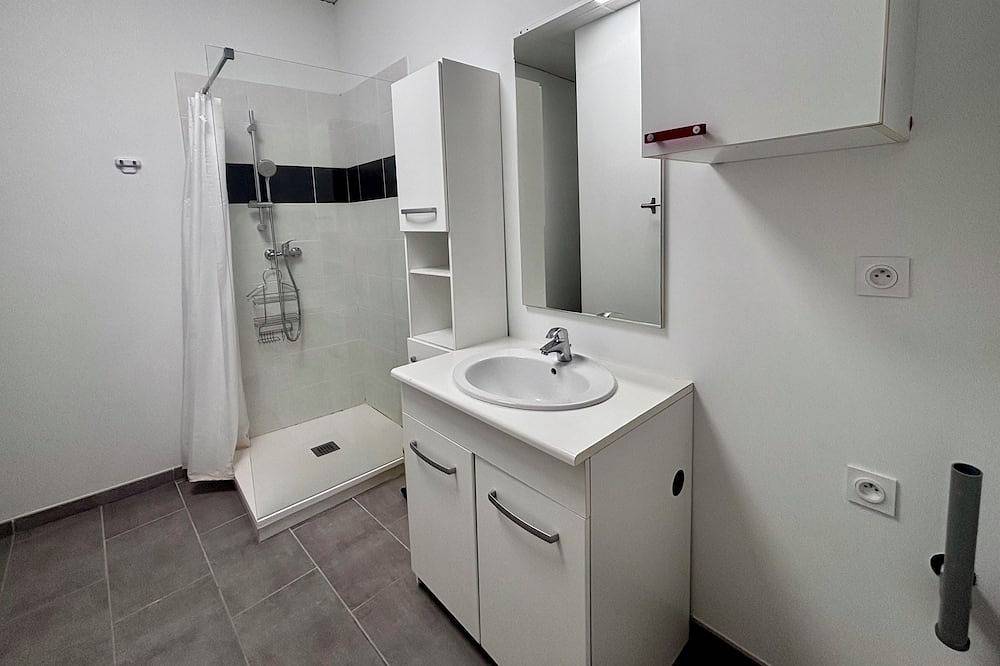 Apartamento entero, 3 T2 apartment near Lac du Salagou in Clermont-l'Hérault, Región de Lodève
