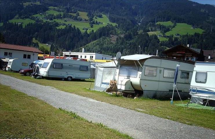 Ganze Ferienwohnung, Stellplatz für 1 Person in Tuxer Alpen, Kaltenbach