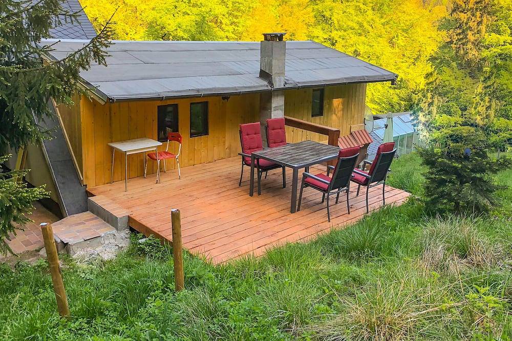 Bungalow in ruhiger Waldlage direkt am Wanderweg in Reinhardtsdorf-Schöna, Elbsandsteingebirge