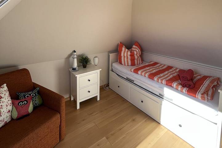 Ferienhaus für 6 Personen, mit Terrasse und Garten in Zingst - 4