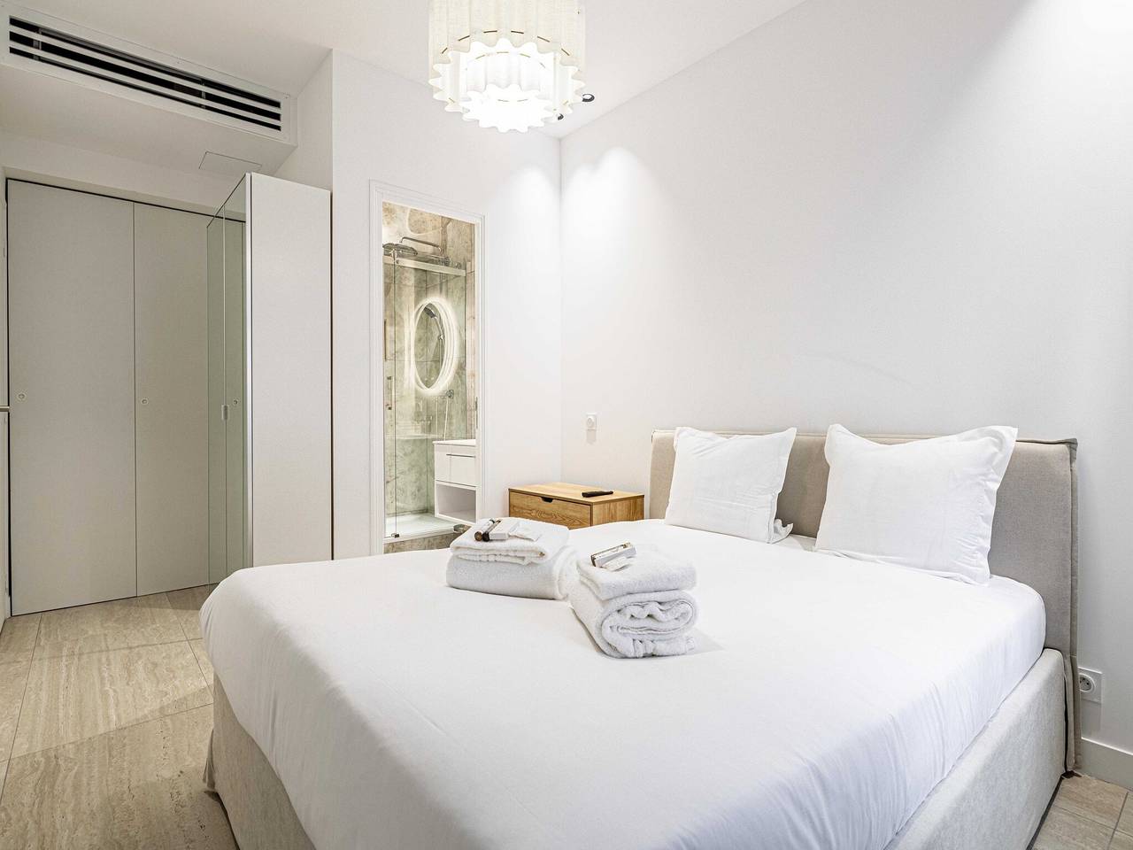 Ganze Wohnung, Luxuriöses Apartment 5 Minuten vom Strand und der Croisette entfernt in Cannes, Mittelmeerküste (Frankreich)