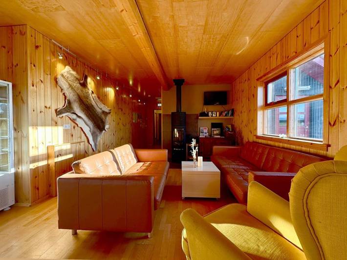 Chalet pour 2 personnes, avec piscine et terrasse ainsi que jardin et jacuzzi en Islande - 4