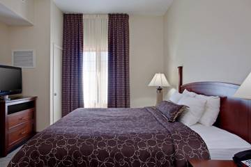 Hotel for 6 Guests in Los Angeles County, Picture 2