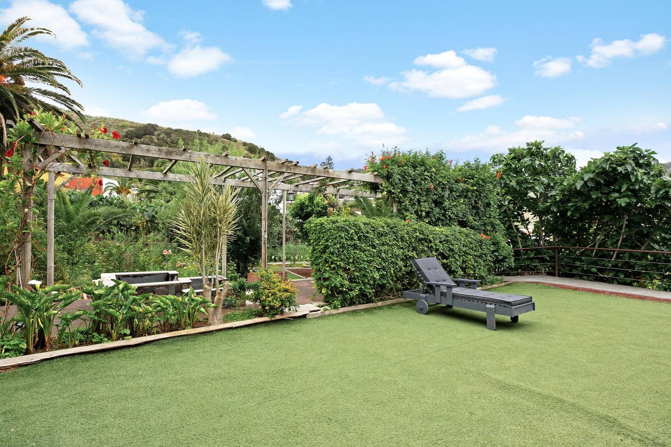 Casa de vacaciones 'El Portillo 1' con terraza privada, jardín privado y Wi-Fi in Buenavista del Norte, Tenerife Norte