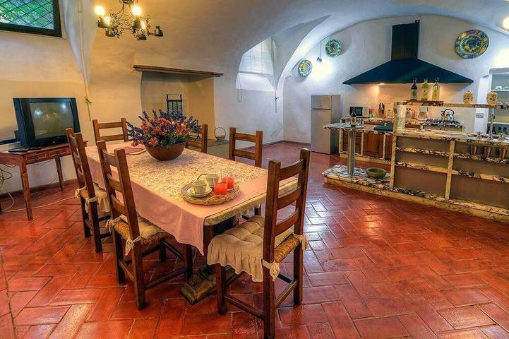 Casa vacanza per 6 persone, con piscina e giardino in Signa