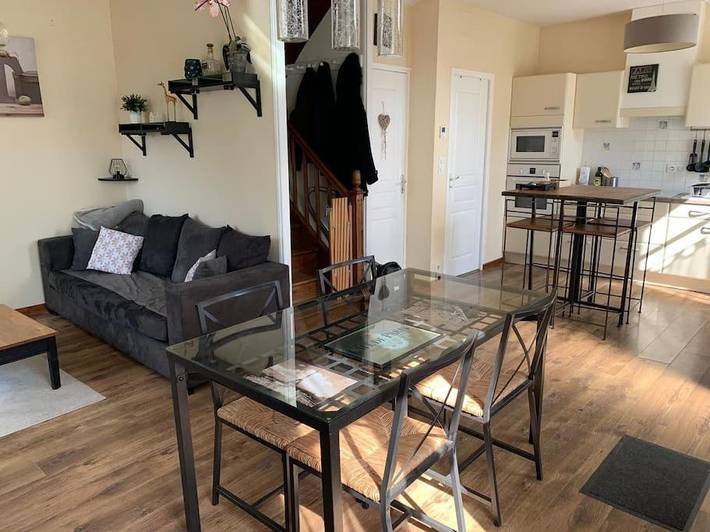 Location de vacances pour 5 personnes, avec Terrasse ainsi que Jardin et Piscine à Saint-Julien-aux-Bois