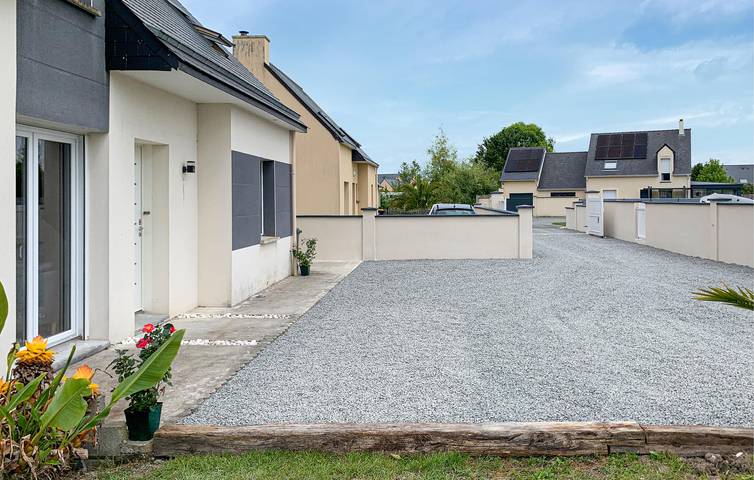 Location de vacances pour 10 personnes, avec terrasse et jardin, animaux acceptés à Le Vivier-sur-Mer - 3