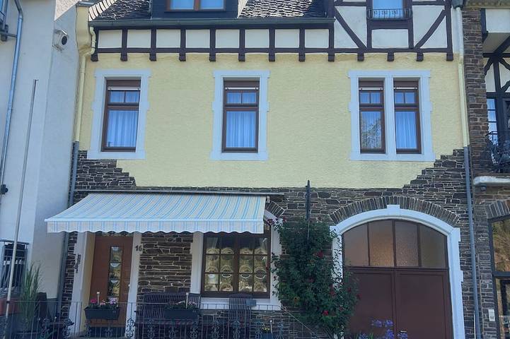 Ferienhaus für 12 Personen, mit Terrasse und Sauna in Neef
