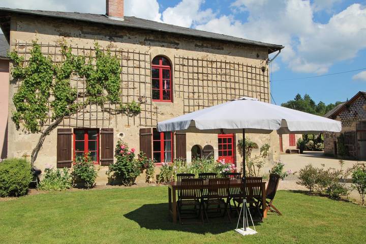 Gîte pour 6 personnes, avec Jardin et Piscine dans Haute-Vienne - 2