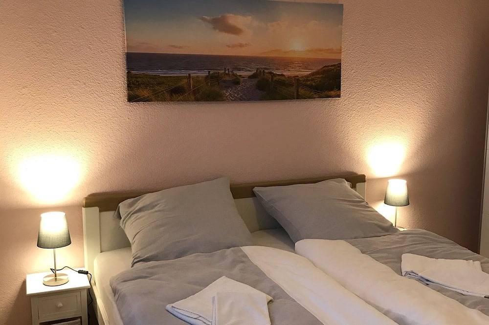 Ferienhaus für 12 P. mit Sauna & Ofen, Direkt am Wasser - 2 Haushälften in Geeste, Hasetal