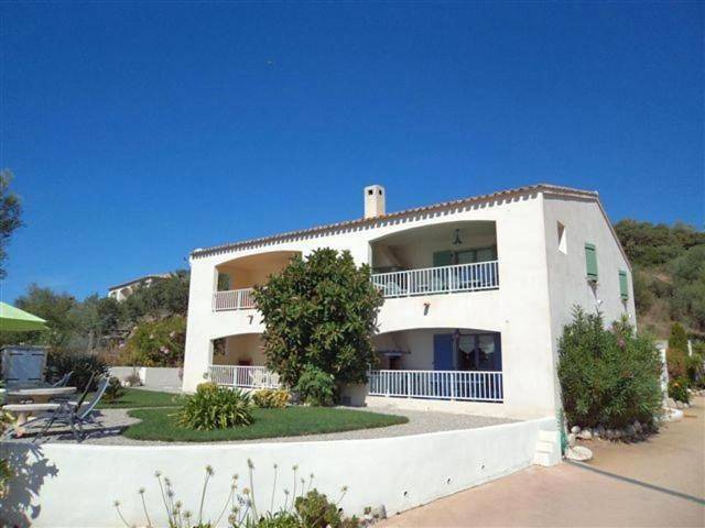 Appartement de vacances pour 6 personnes, avec vue et jardin