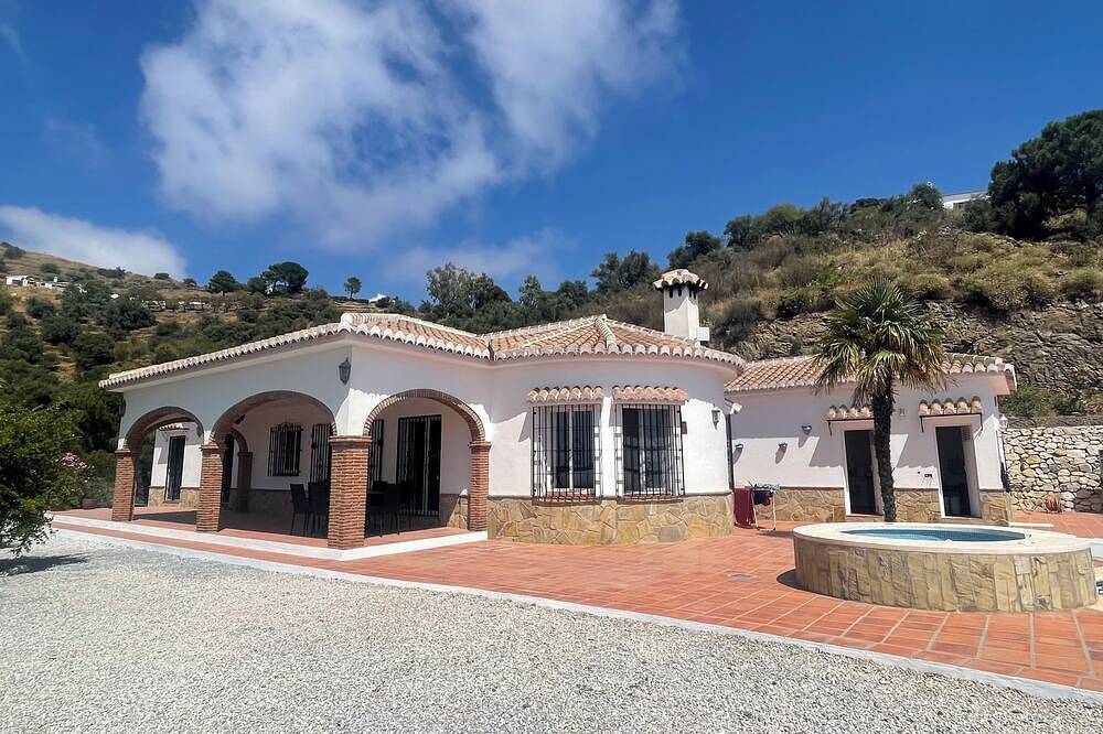 Casa vacanza a Cómpeta a partire da 165€ a notte
