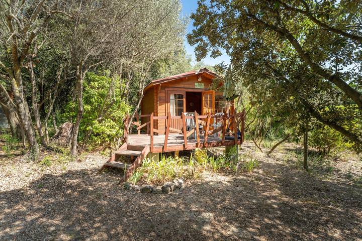 Casa vacanze 'Chalets Atypiques' con vista montagna, piscina condivisa e terrazza privata in Crillon-le-Brave, Parco naturale regionale del Mont Ventoux