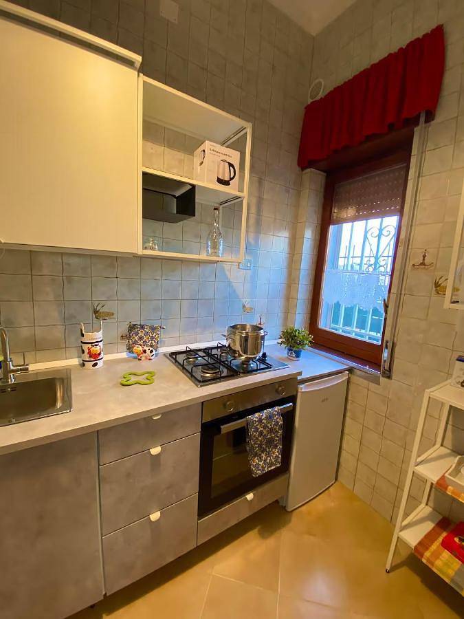 Appartamento intero, Lilahome: Pompei, accogliente appartamento con posto auto. in Santa Maria la Carità, Napoli e dintorni