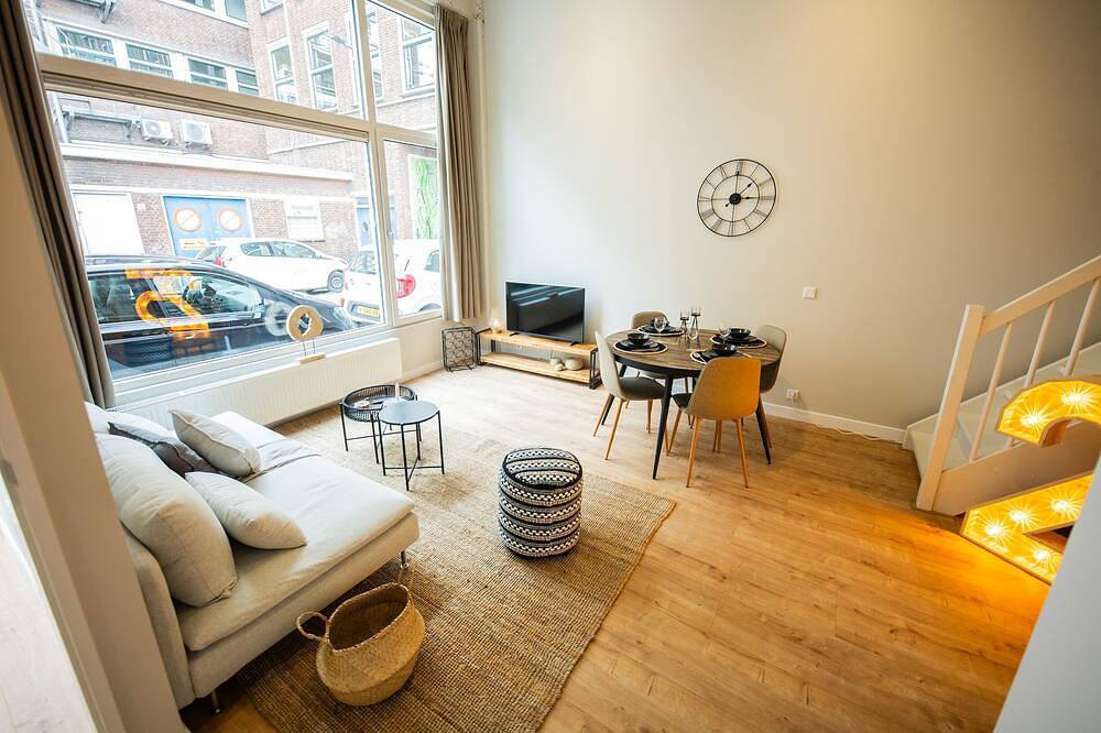Urban Elegance 3Bdr Apartment  Bsh in Rotterdam, South Holland