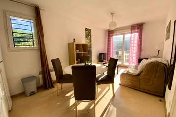 Gîte pour 4 personnes, avec balcon, animaux acceptés à Avène