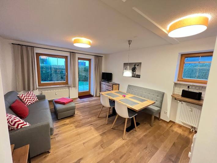 Ferienwohnung für 4 Personen, mit Ausblick und Garten in Steibis