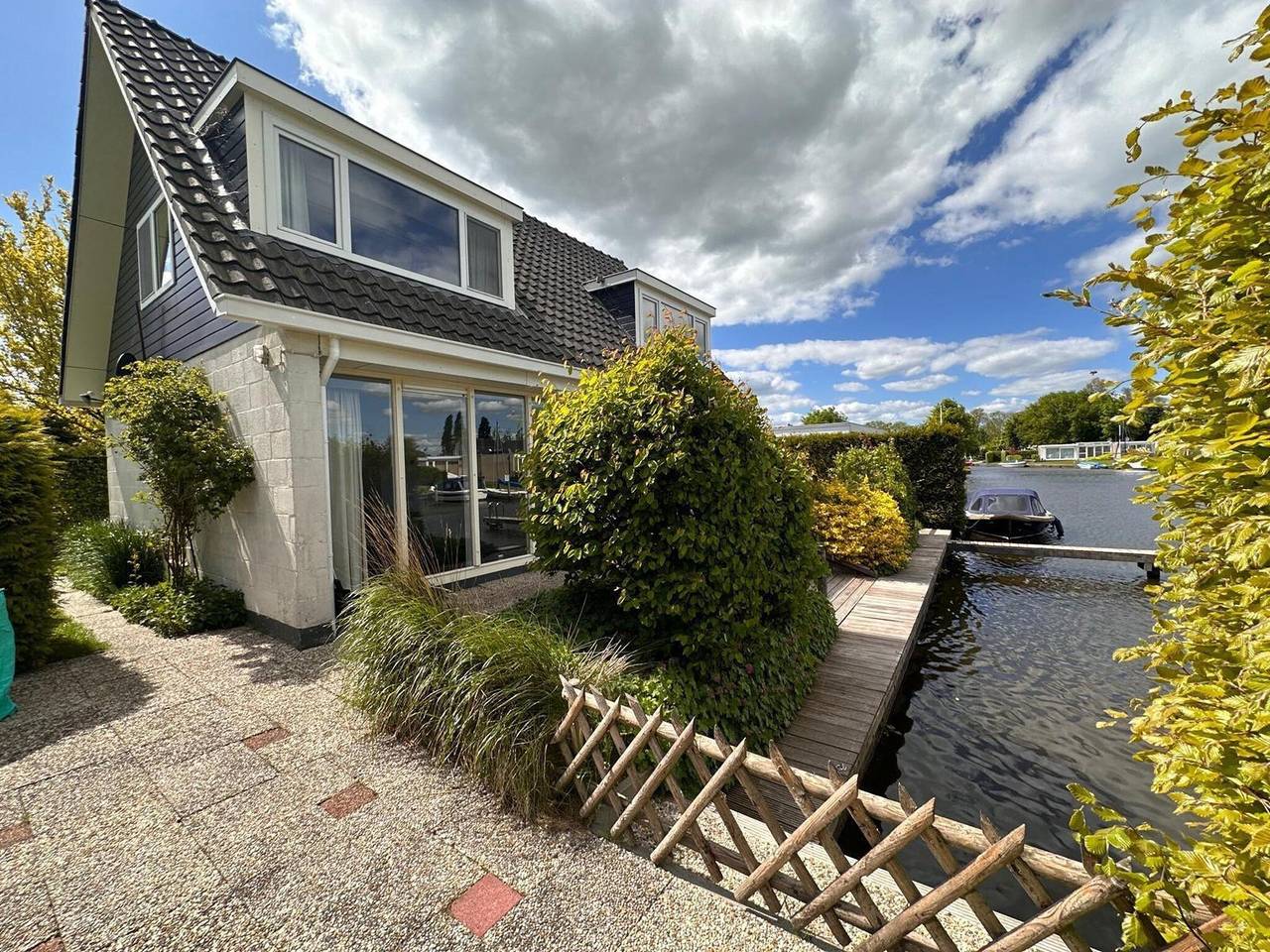 Haus in Boornzwaag mit eigenem Steg in Boornzwaag, Ijsselmeer