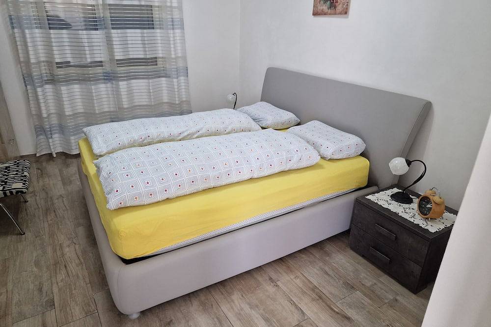 Apartamento entero, Swimming pool, kitesurfing. adjacent accommodations  in Marsala, Provincia de Trapani