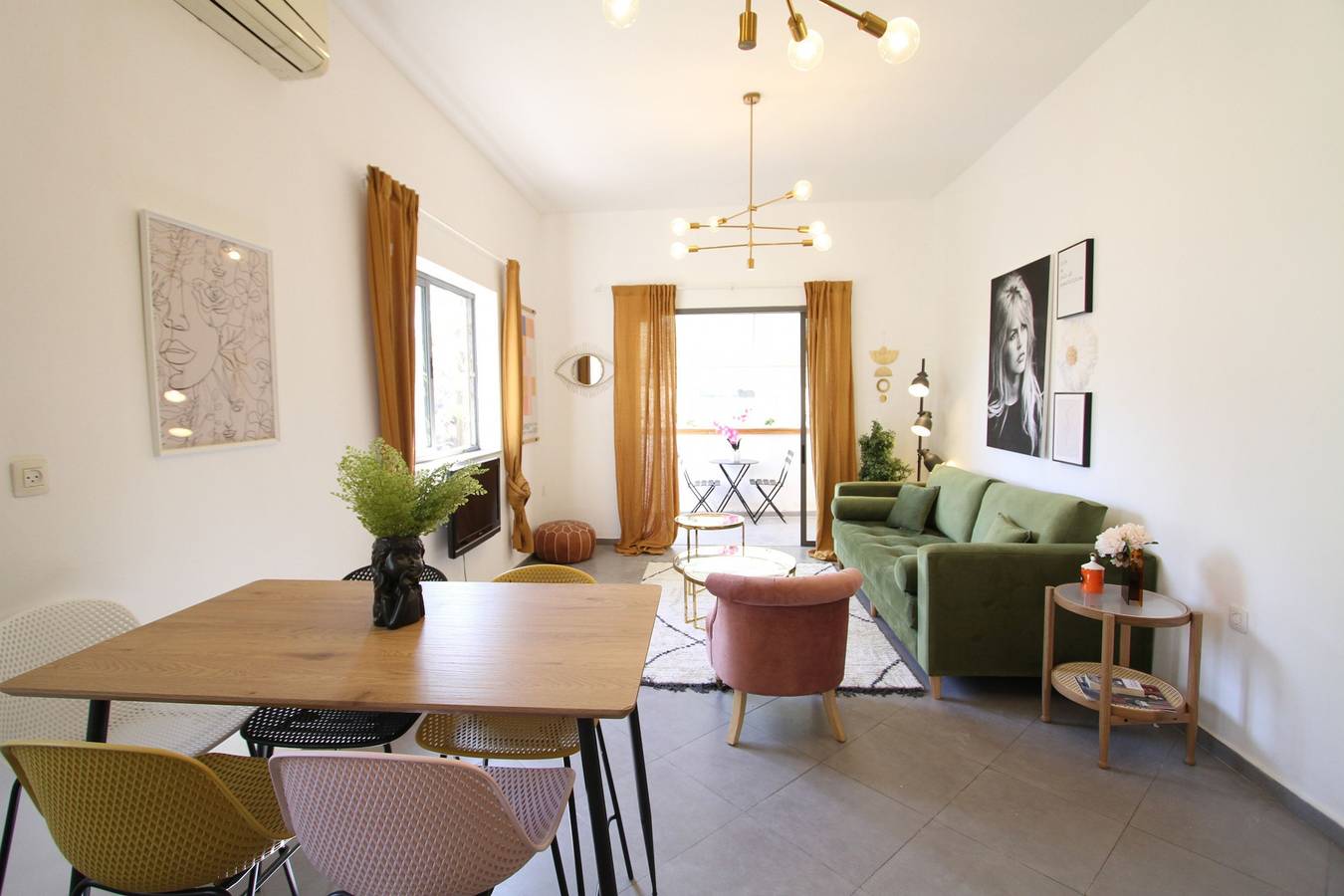 Entire apartment, Design & Balcony in City Center by Feelhome in Tel Aviv, Tel Aviv District