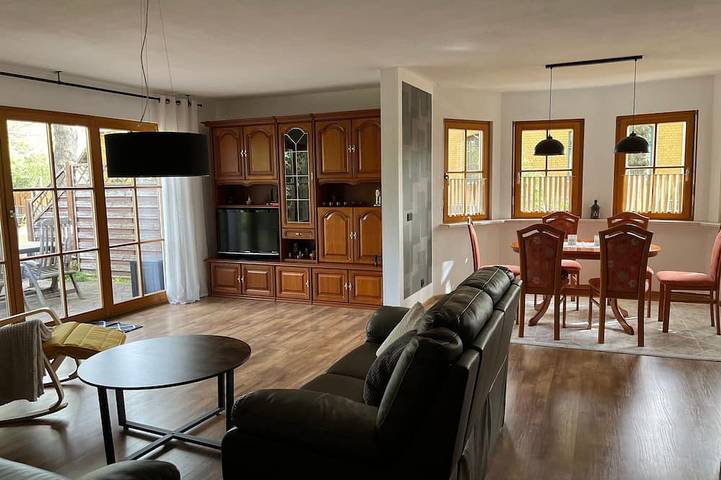 Ferienwohnung für 4 Personen, mit Garten und Terrasse, mit Haustier in Großräschen