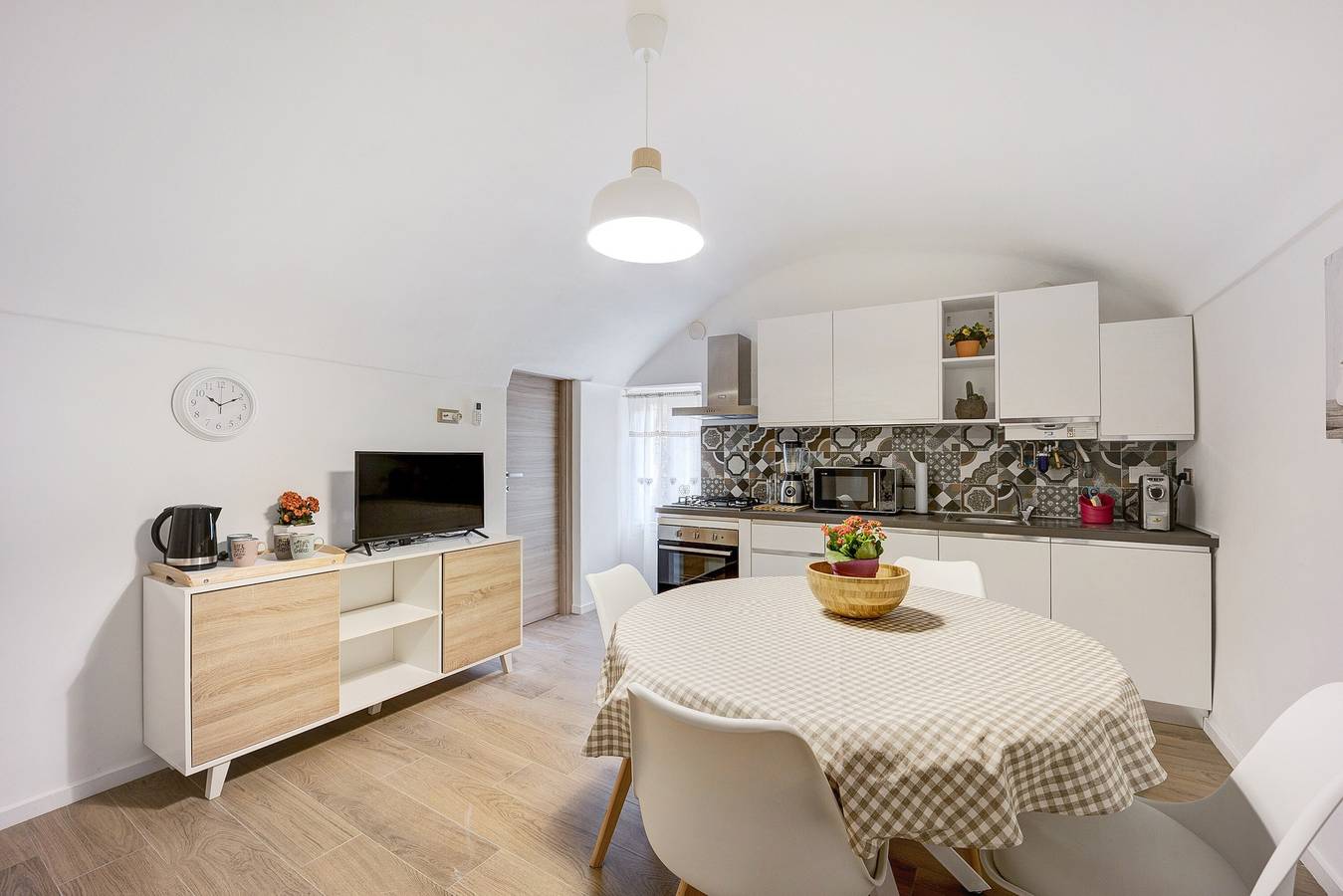 Ganze Wohnung, Ferienwohnung 'Dolce Soggiorno - Soldano' mit Meerblick, Terrasse und Wlan in Soldano, Riviera di Ponente
