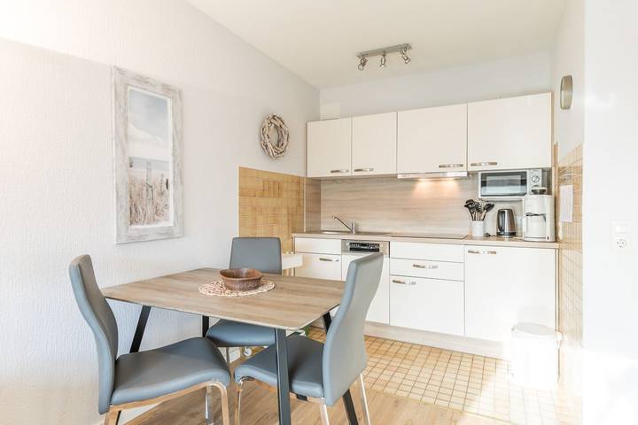 Ganze Wohnung, "Haus Nordseeblick Whg. 12" - Gute Lage, Fewo für 2 Personen, mit Balkon in Büsum, Kreis Dithmarschen