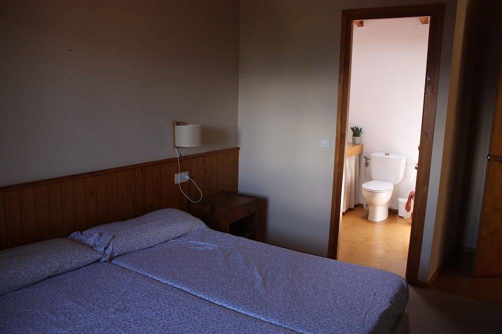 Casa unifamiliar en el Valle de La Cerdanya, con jardín privado. in Guils de Cerdaña, Cerdanya