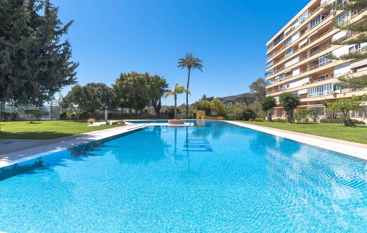 Apartamento para 6 personas, con terraza, Familias con niños en La Colina Torremolinos