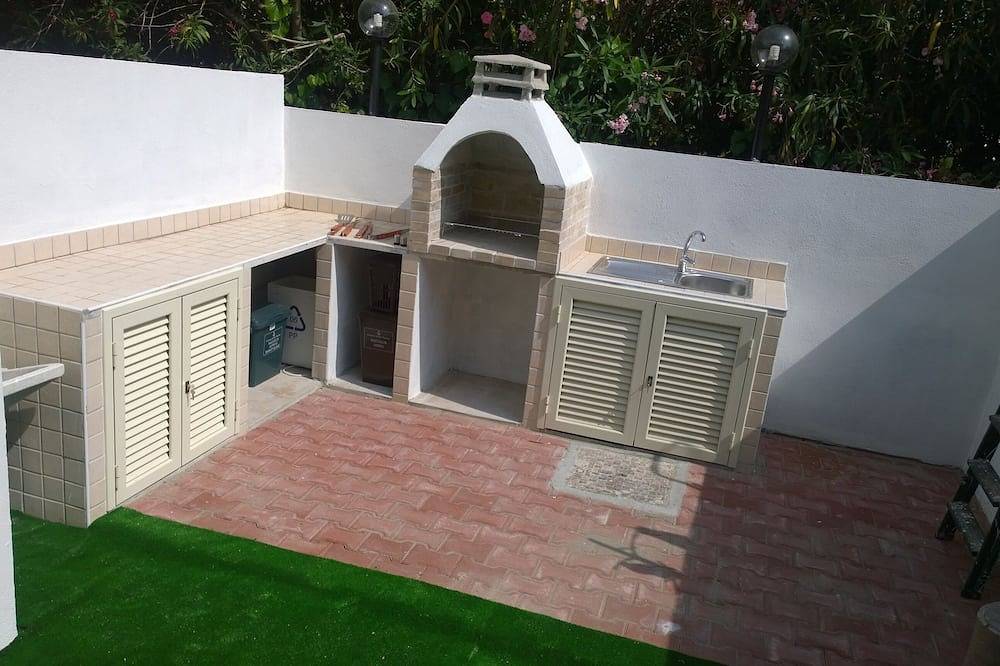 San Teodoro: 600 m. from the beach and the center, air conditioning, Wi-Fi  in San Teodoro, Olbia-Tempio