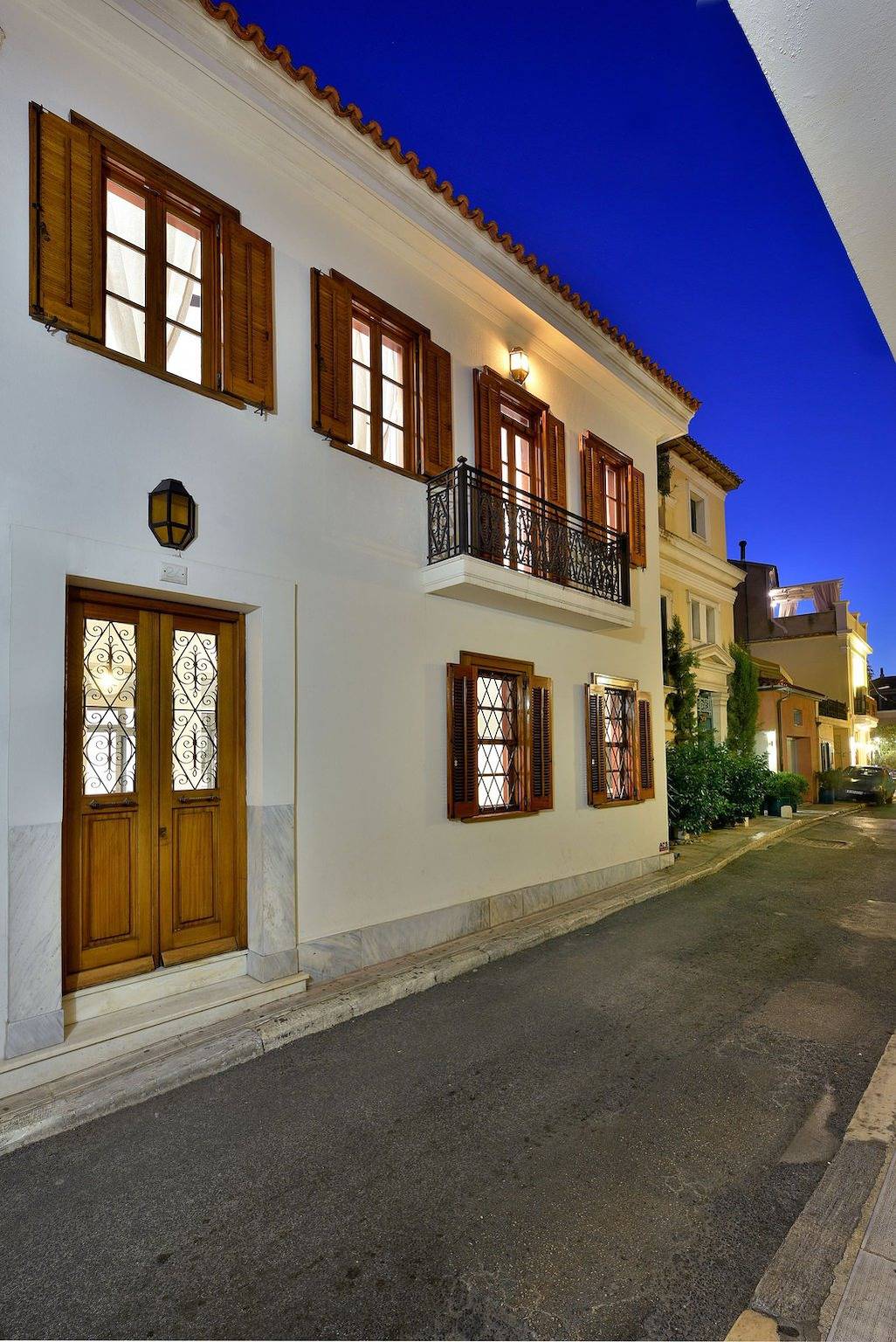 Elegant Plaka Townhouse | Aldis Mansion | 3 Bedrooms | Central Athens Location in Zentral-Athen, Athen