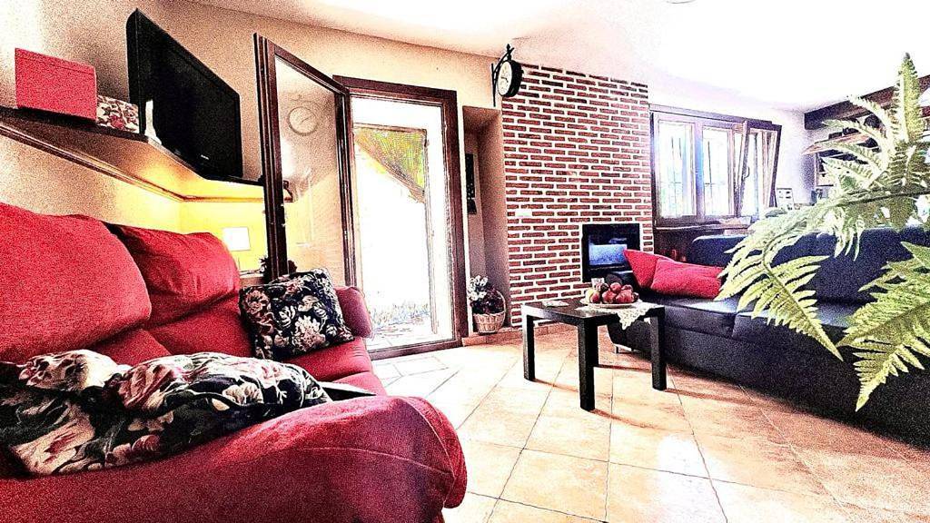Five-Bedroom House in Adanero, Provincia de Ávila