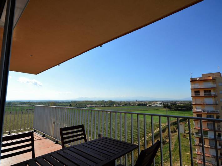 Ferienwohnung für 6 Personen, mit Terrasse und Pool in Sant Pere Pescador - 2