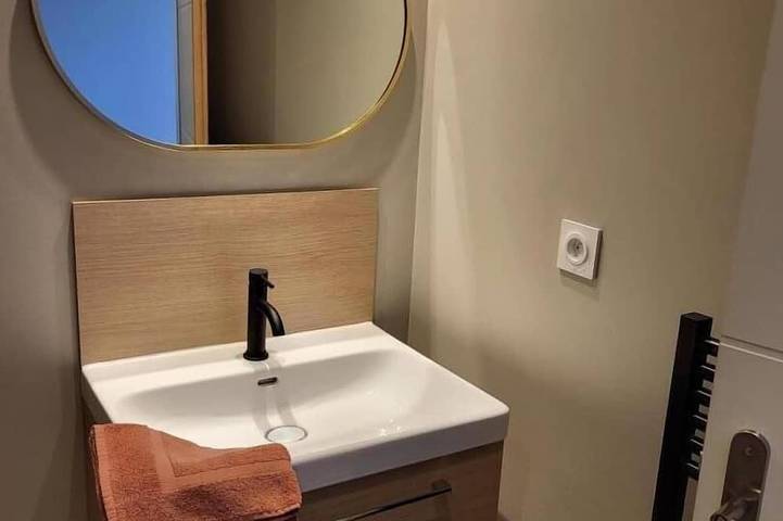 Location de vacances pour 2 personnes, avec Terrasse et Jardin dans Turretot - 4
