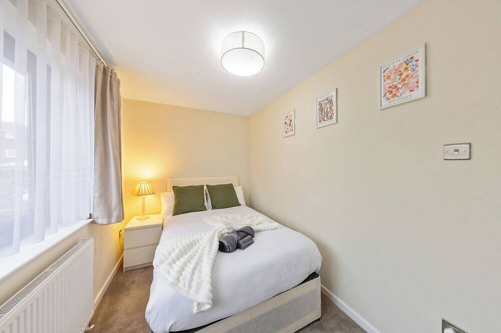 Flexible 2-Bed in Belvedere | Garden & Free Parking | Near Elizabeth Line in Bexley, Londres