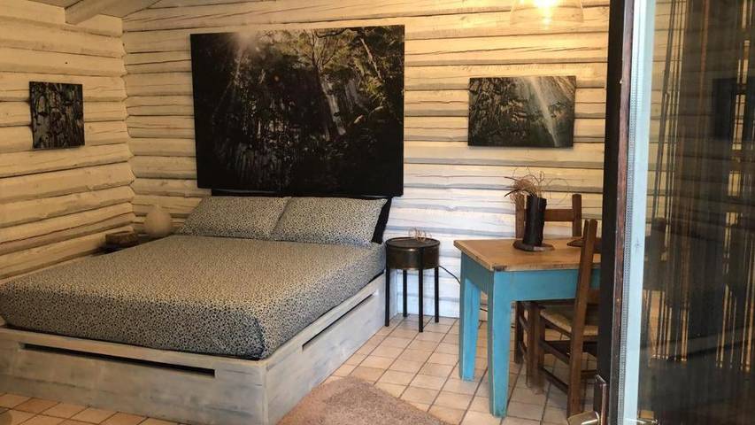 Gîte pour 2 personnes, avec jardin ainsi que vue et piscine, adapté aux familles dans Pergusa - 2