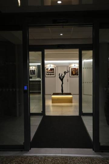 Hôtel pour 2 personnes, avec terrasse, animaux acceptés à Arbois (homonymie)
