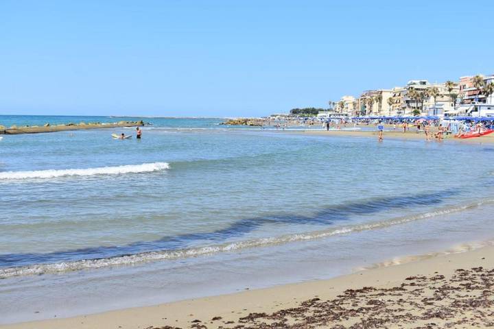 Appartamento per 4 persone, con giardino a Anzio