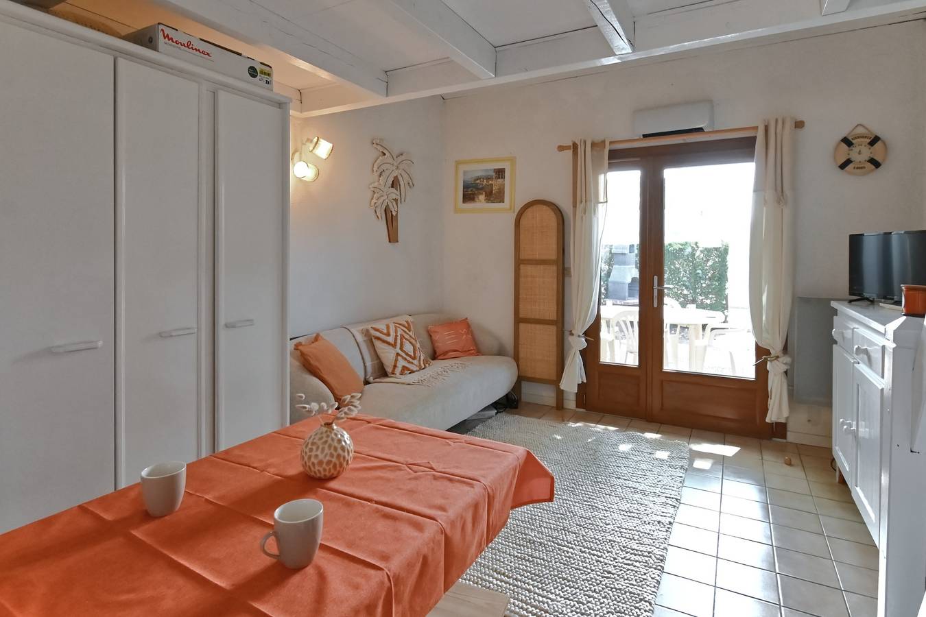 Maison De Vacances pour 4 Personnes dans Les Mathes, Région de Rochefort