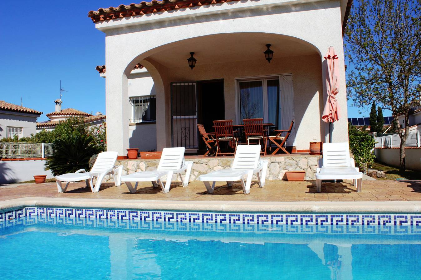 "Carmen 1"@Marisol: 500m zum Strand, Privat-Pool, A/C, Wifi, Hundestrand in Riumar, Delta de l'Ebre