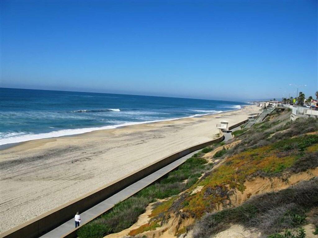 Ganze Wohnung, Entspannen Sie stilvoll in Carlsbads bester Lage in Carlsbad, San Diego County