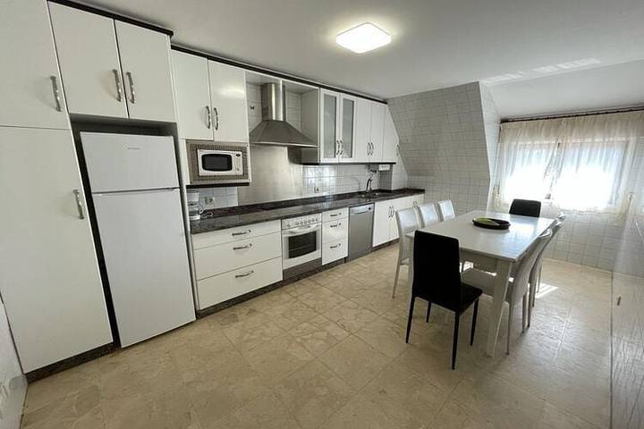 Gîte pour 8 personnes, avec balcon/terrasse à Sanxenxo - 4