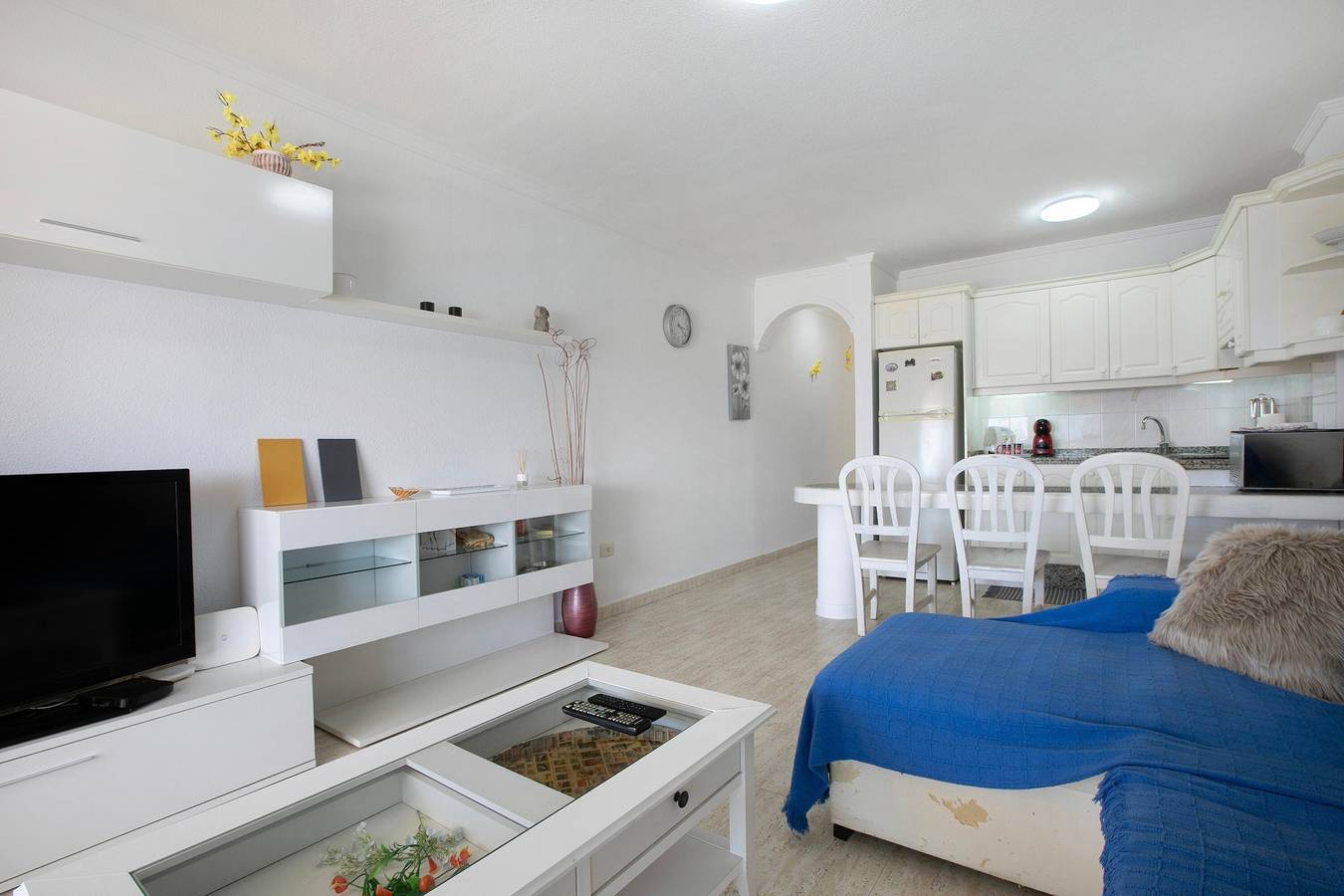 Appartement entier, Vacances 'Ceyla' avec vue sur la mer, terrasse privée et Wi-Fi in Playa de las Américas, Arona