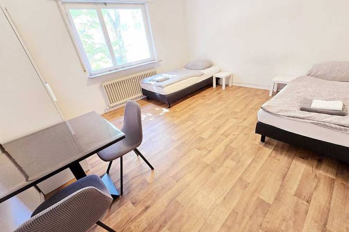Ganze Wohnung, Apartments Efde GmbH Ferienwohnung - Apartment mit 7 Betten, Gilden 1311 in Heilbronn, Kurpfalz