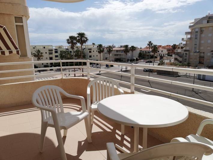 Entire apartment, Las Olas  3ºc,  Solo Familias in Playa Xeraco, Xeraco