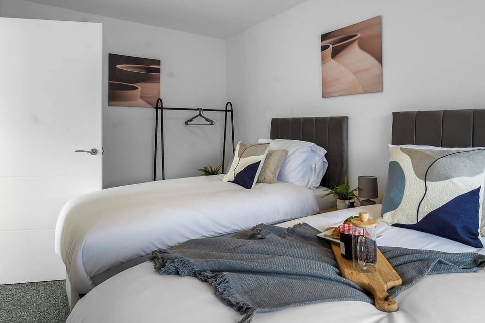 Quiet St Helens Home Near Train Station, Free Parking and Wifi in St Helens, Nordwestengland