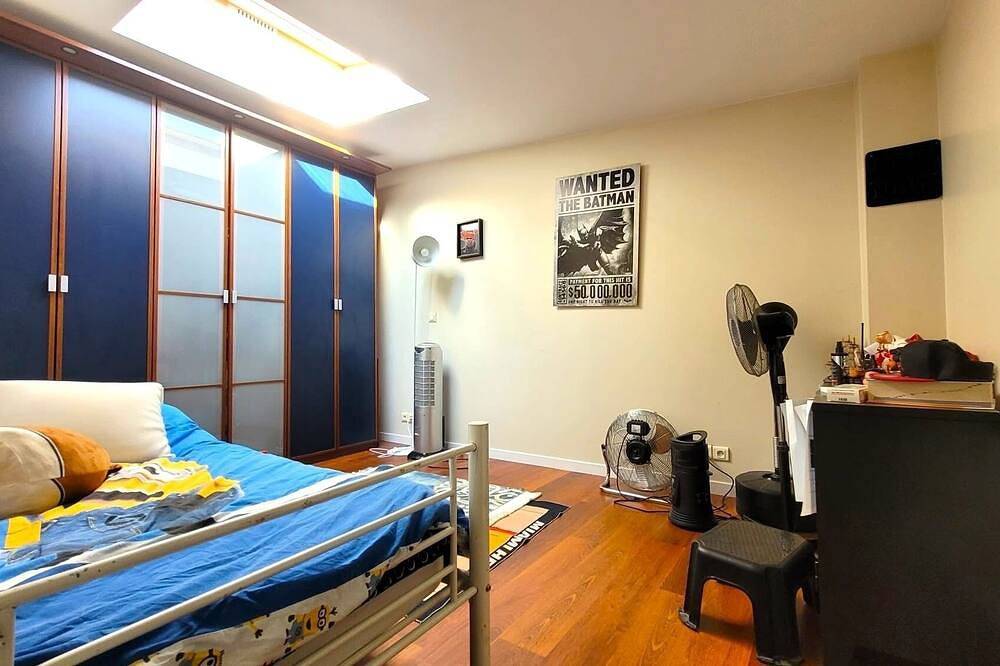 Huge loft 10 minutes from Paris in Nanterre, Altos del Sena
