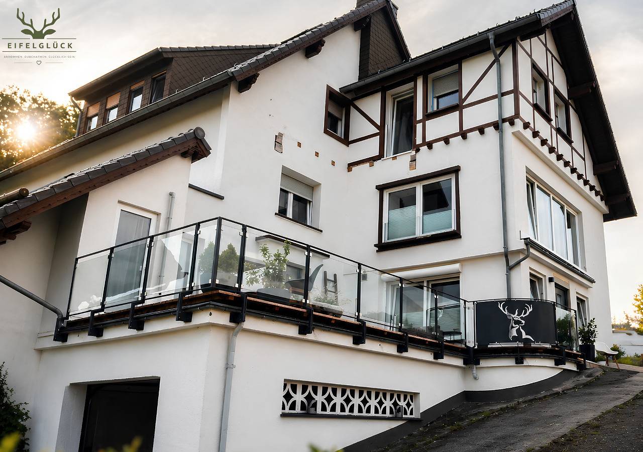Ganze Ferienwohnung, Wellness Appartement für 1-2 Personen in Pelm, Vulkaneifel