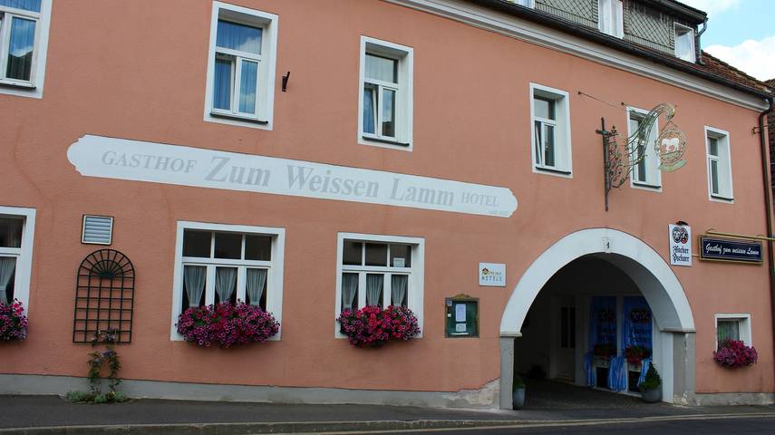 Hotel für 2 Personen, mit Terrasse und Garten in Hohenberg an der Eger