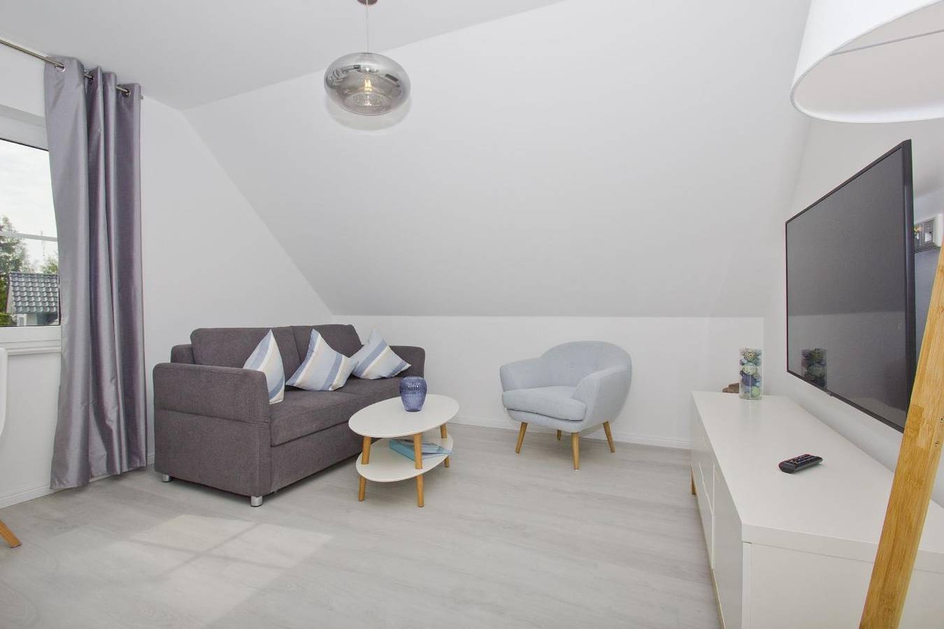 Apartamento entero, Ferienwohnung mit Meerblick und  Gartennutzung - Haus Inselwind Fewo Meerduft in Groß Zicker, Mönchgut